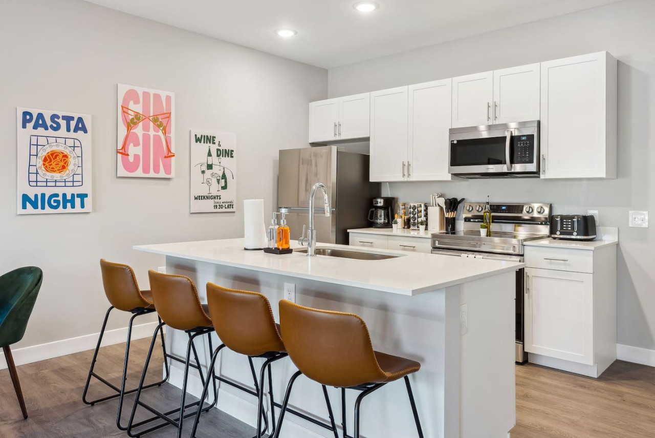 The bar’s inviting design encourages you to gather with friends, enjoy a drink, and create lasting memories.