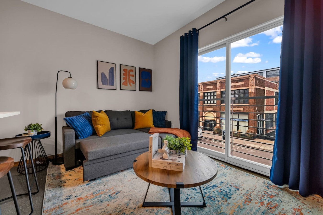 Chic 1BR Retreat in Midtown Detroit