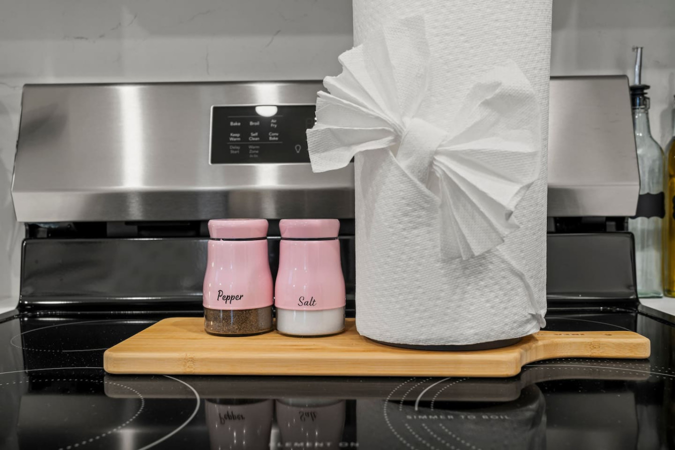 The kitchen invites you to experiment with new recipes, offering a stylish and practical space to cook and create.
