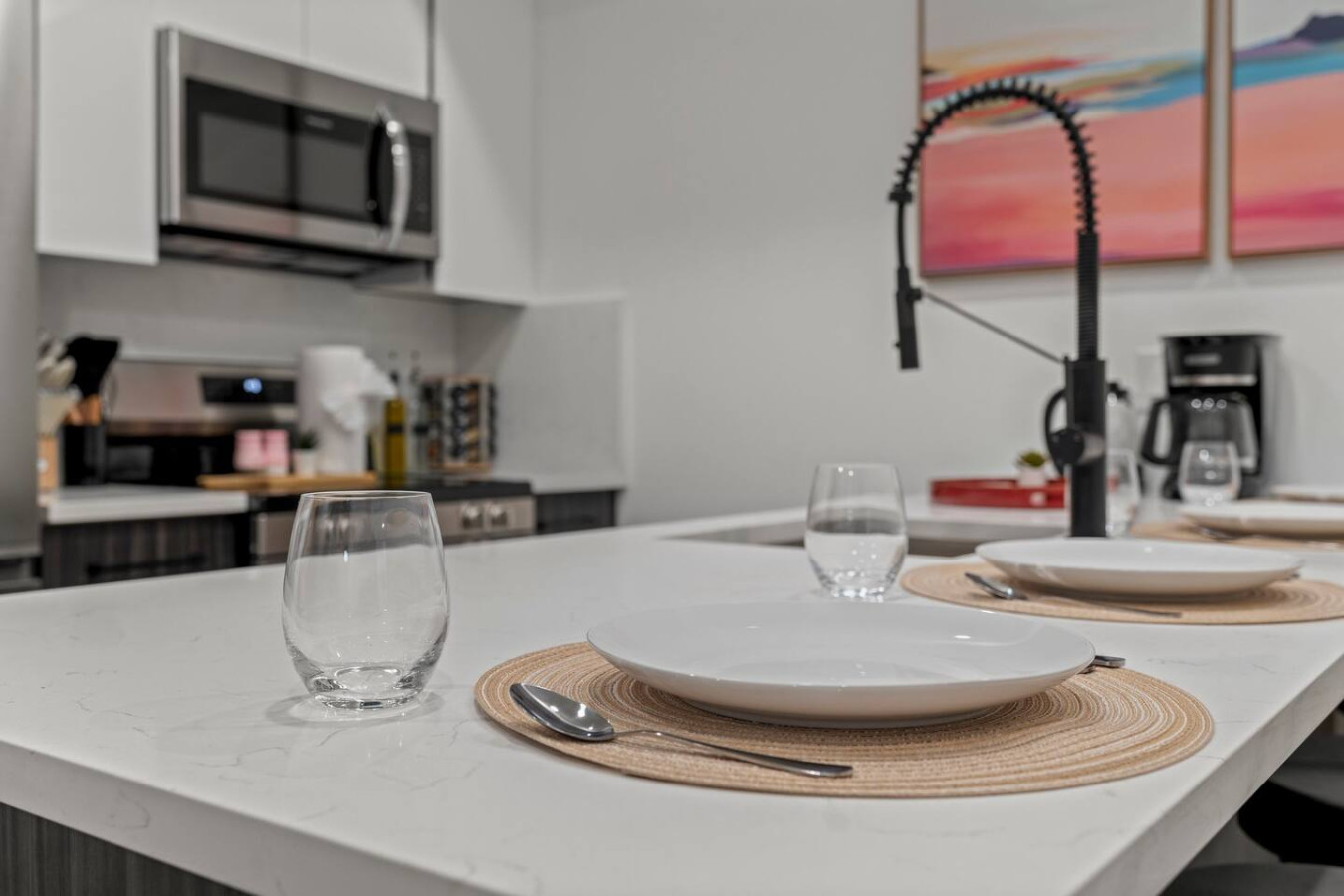 Table setting and placemat for all your dining needs.