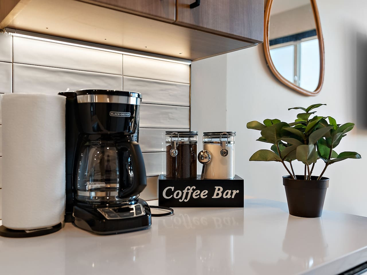 You’ll love the convenience of this fully equipped kitchen, where you can brew coffee, cook meals, or prepare snacks. The cozy layout and warm ambiance make cooking here a delightful part of your stay.