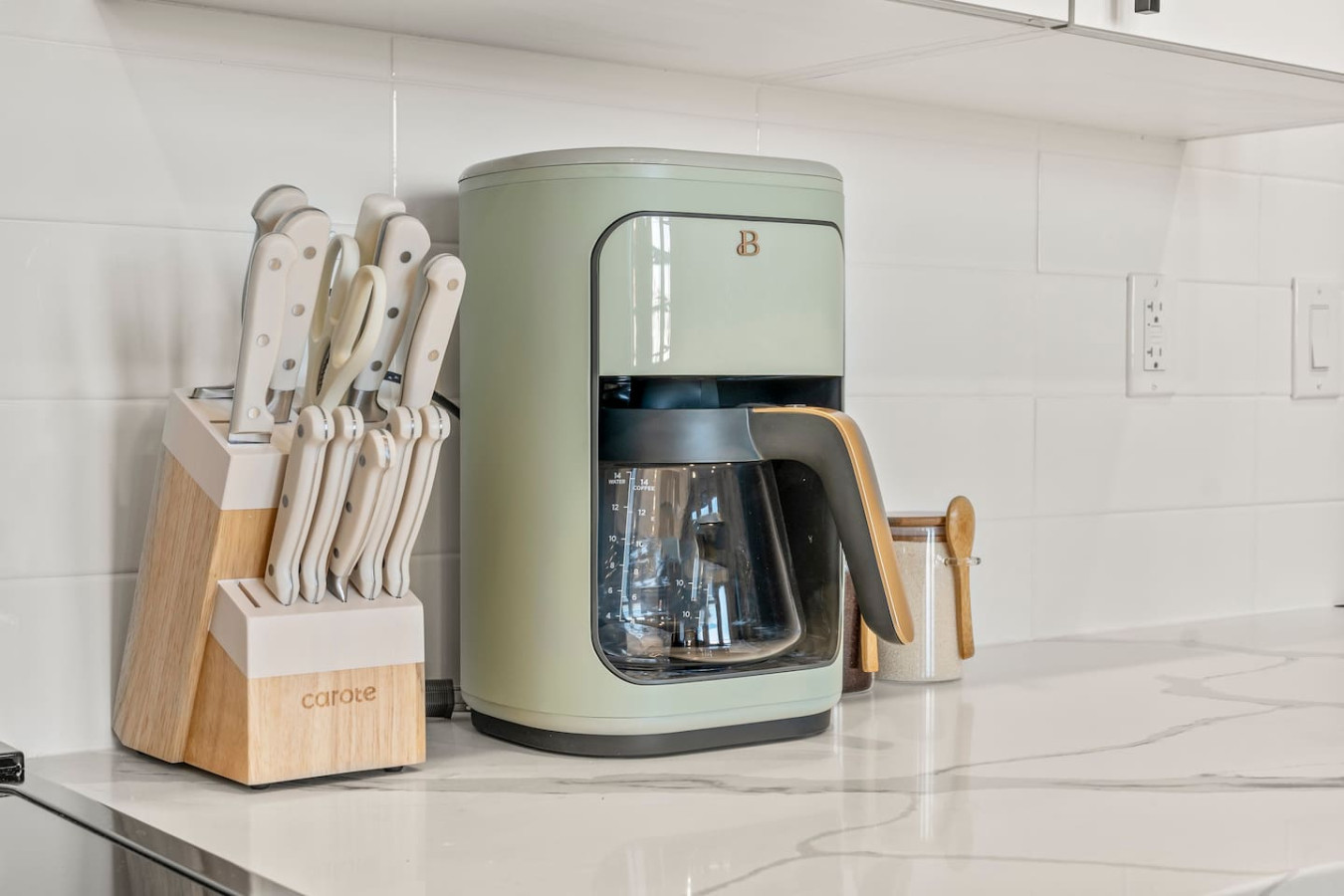 Fully equipped kitchen with all the tools you need for a perfect culinary experience. Enjoy the convenience of having everything at your fingertips!