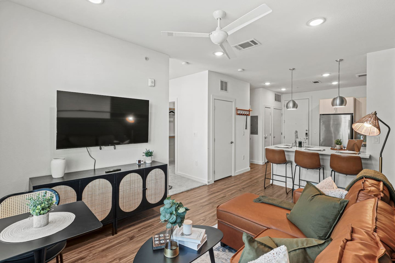 Charming 1Bed 1Bath in the Heart of Bishop Arts