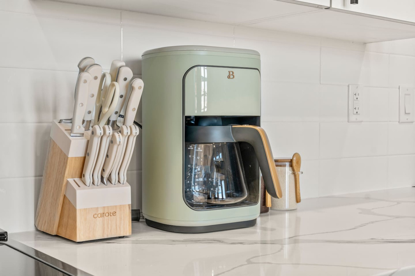 Fully equipped kitchen with all the tools you need for a perfect culinary experience. Enjoy the convenience of having everything at your fingertips!