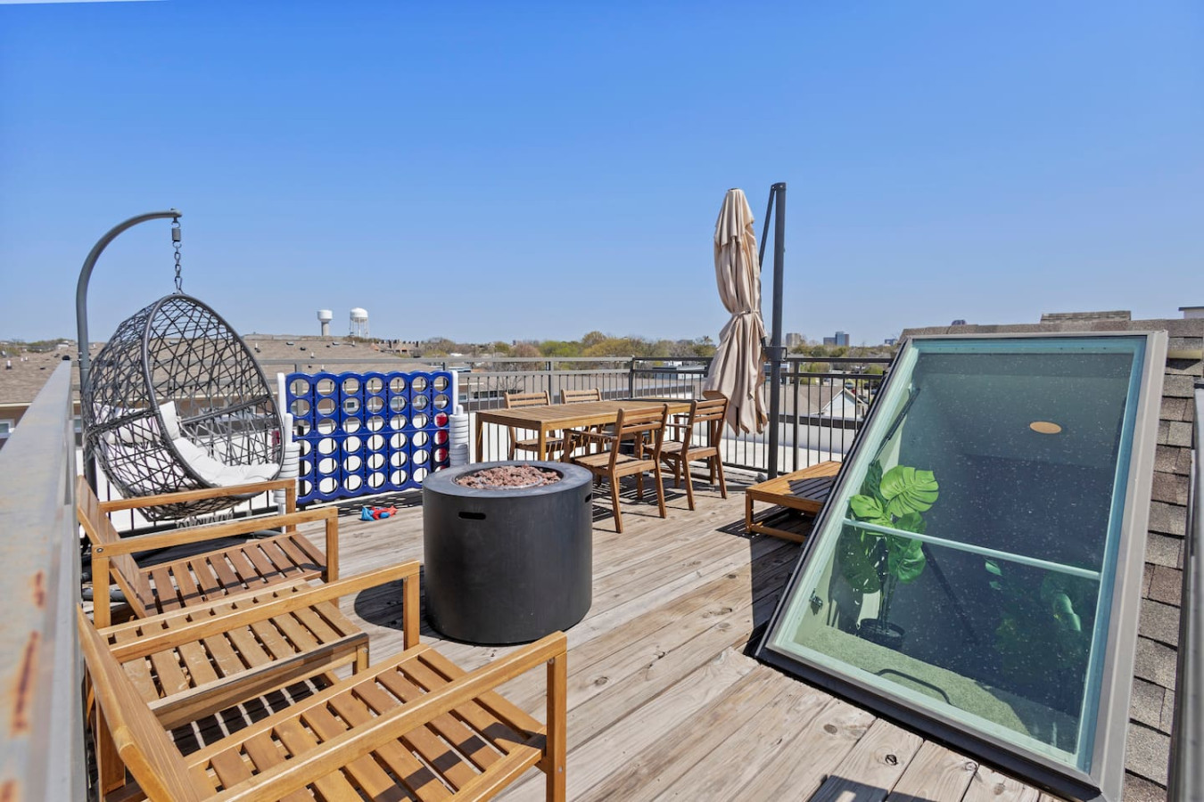 The outdoor areas’ plush seating beckons you to sink in and relax, surrounded by light and airy decor.