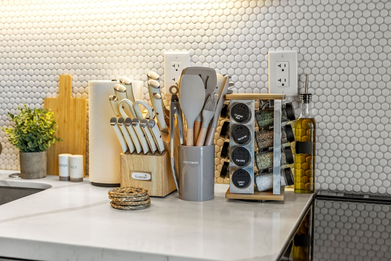 Spices, Knives, Cooking Utensils, Paper towels