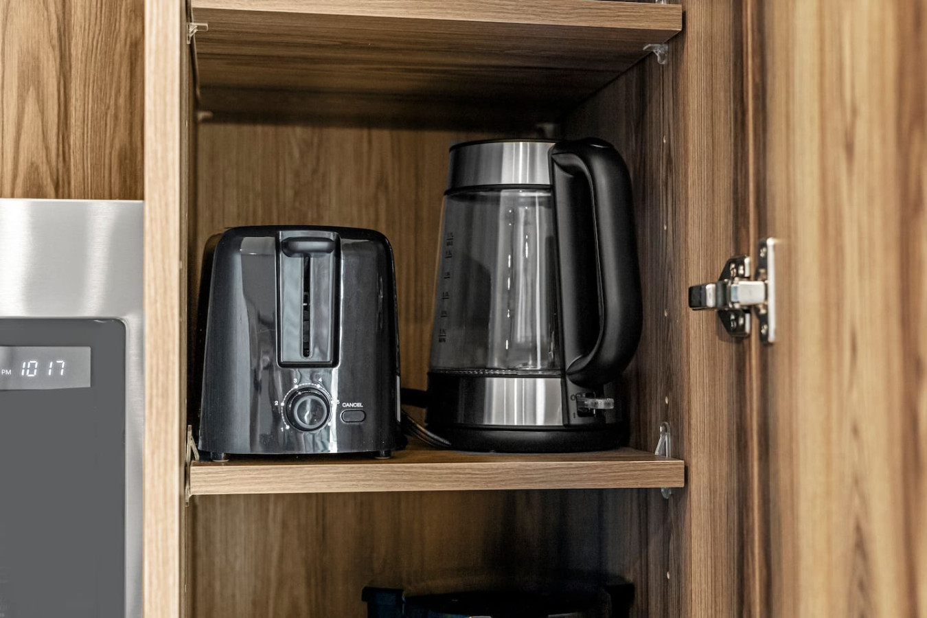 Hot Water Kettle & Toaster