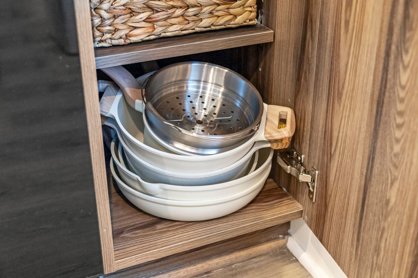 Pots, Pans, Strainer
