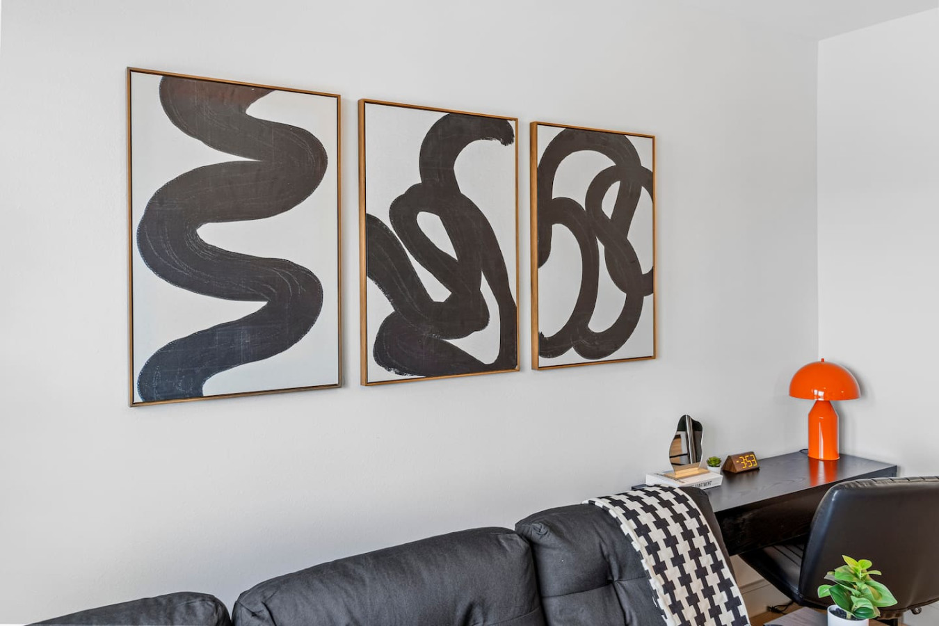 A relaxing corner of the home, where stylish furniture and decor make it easy to feel at ease.