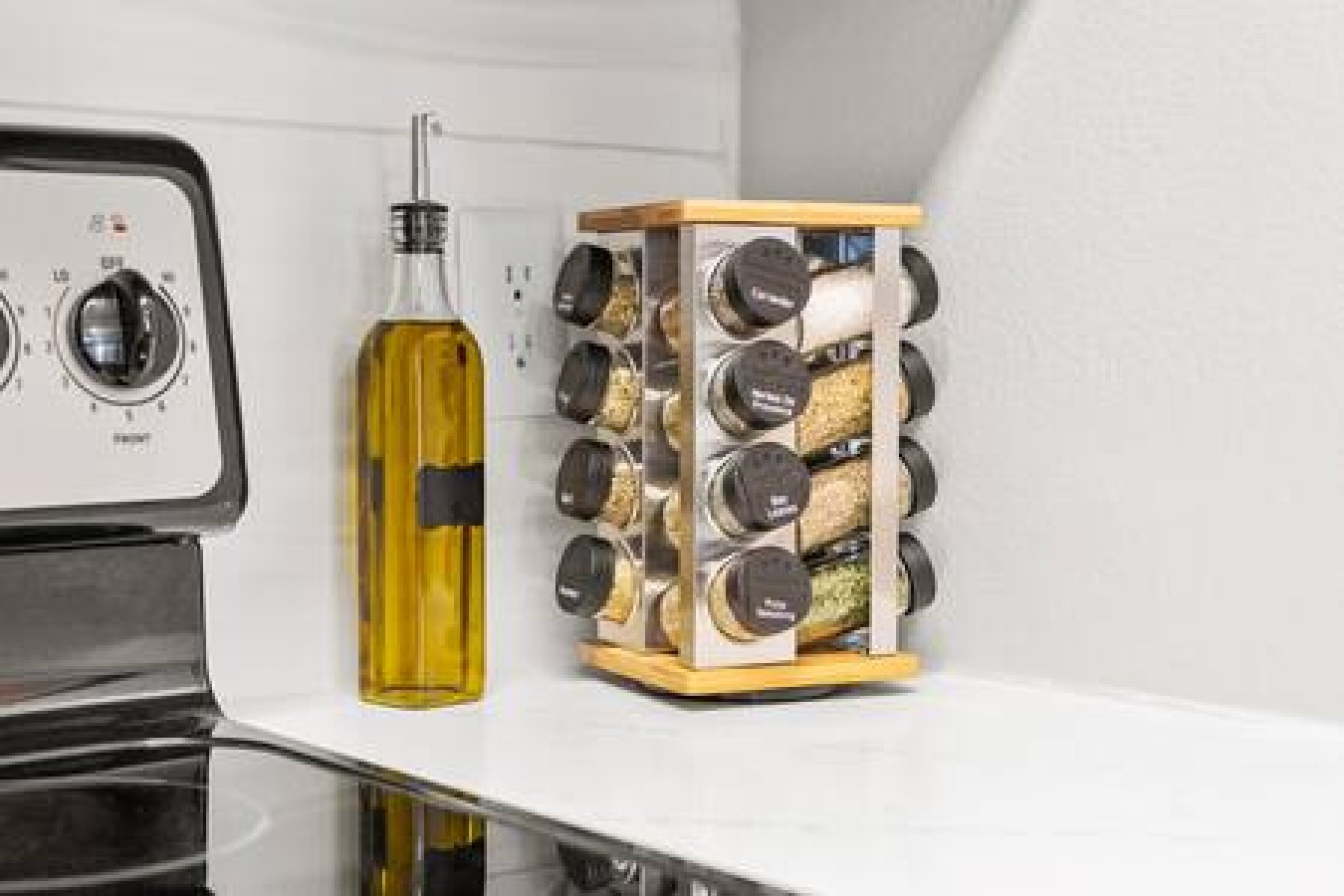 Fully stocked kitchen with spices and oil for long stays.