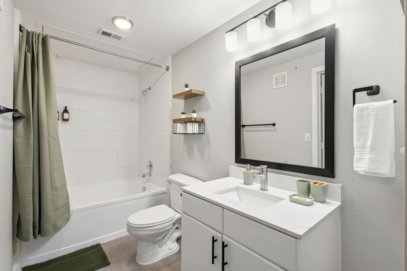 View of Full Bath Attached to Bedroom