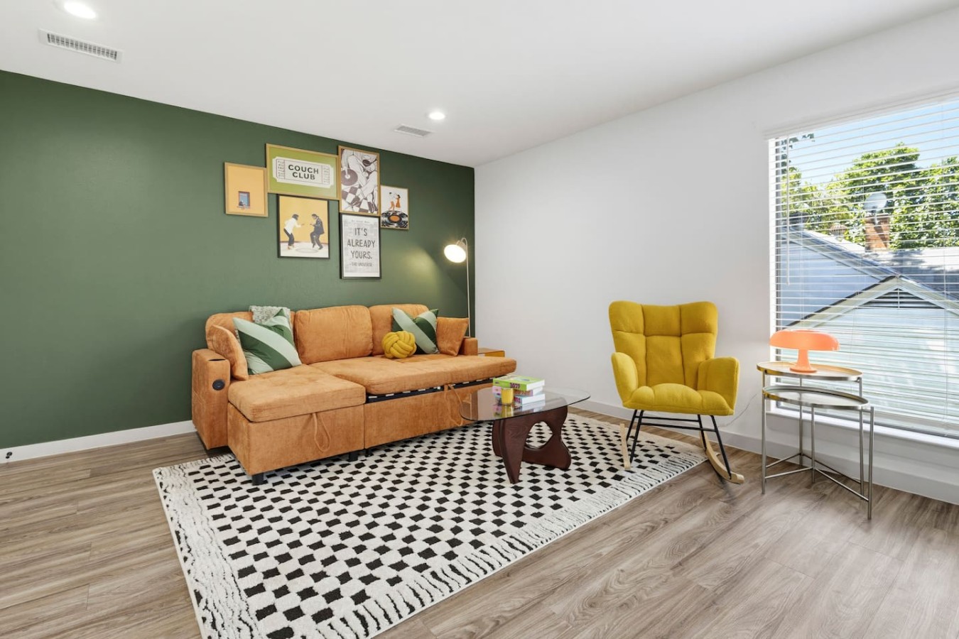 Loft W/ 2 Queen Beds | Near DT + Love Field