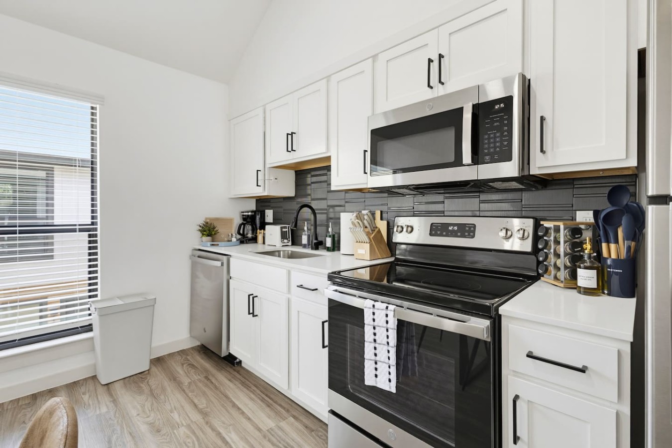 Dishwasher for easy clean up