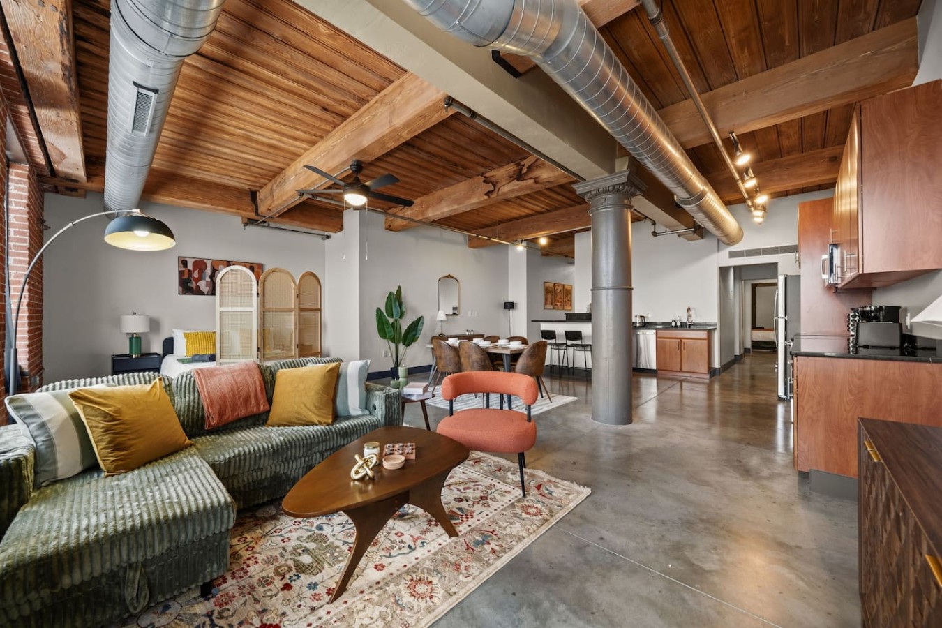 Huge Downtown Loft | King + Queen | Sleeps 4