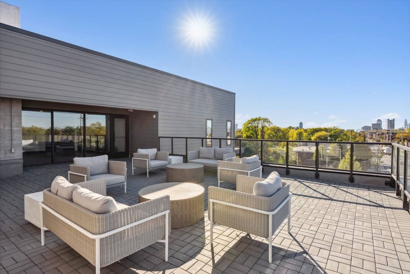 Urban 1BR Retreat in Olde Towne East | Rooftop