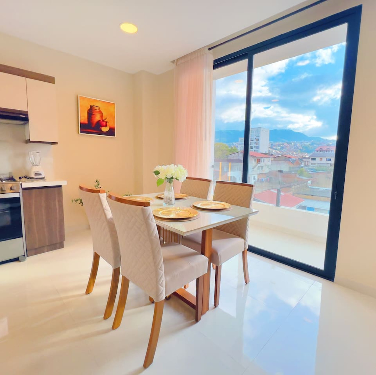 Departamento Minimalista en el Centro de Loja