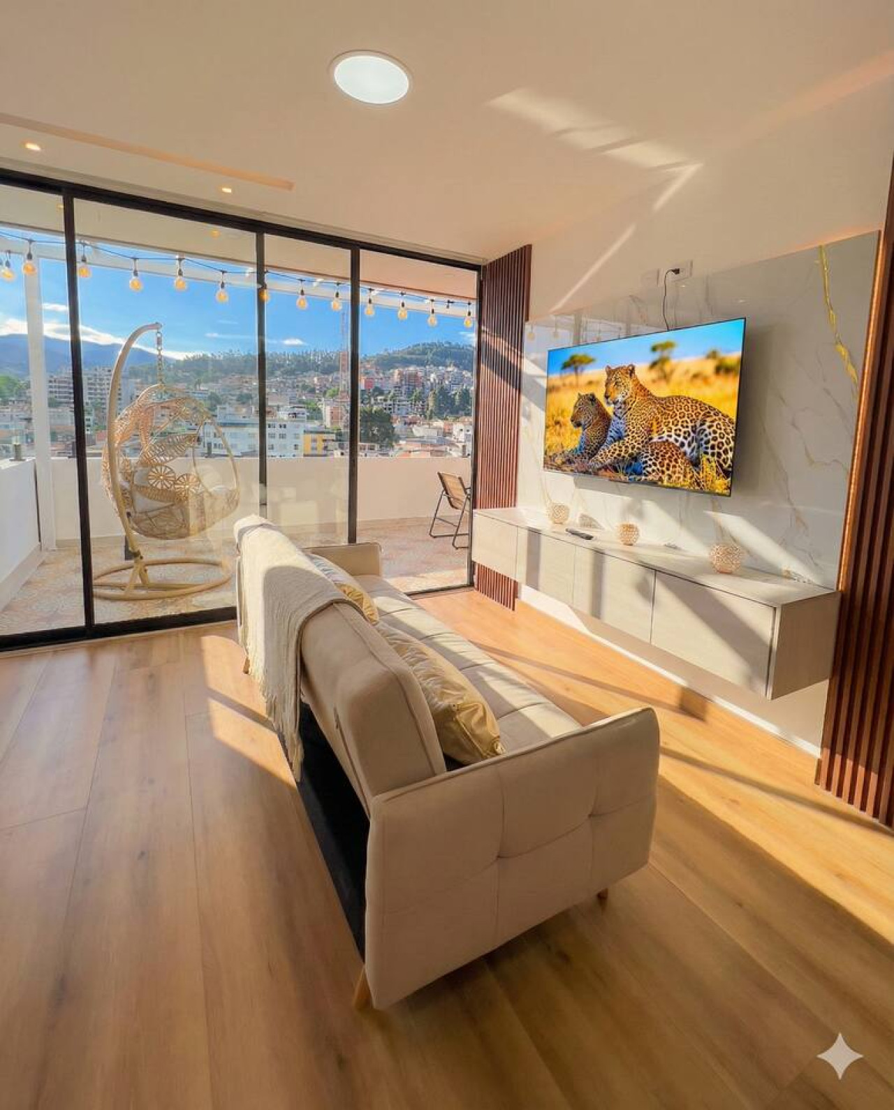 Penthouse a Estrenar con Increible VISTA de Loja