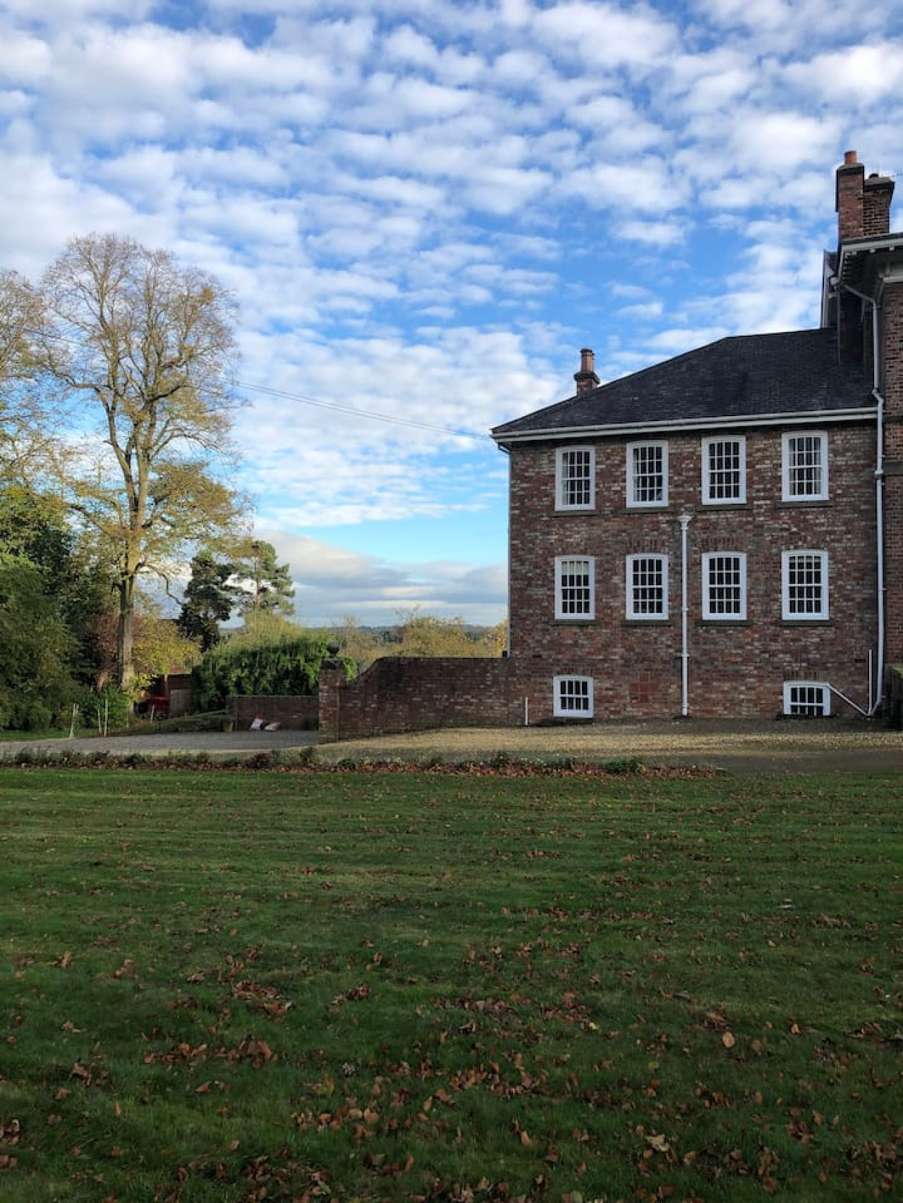 Stunning Hall Cottage, near York and Leeds serviced apartment - Wighill - VivreStays