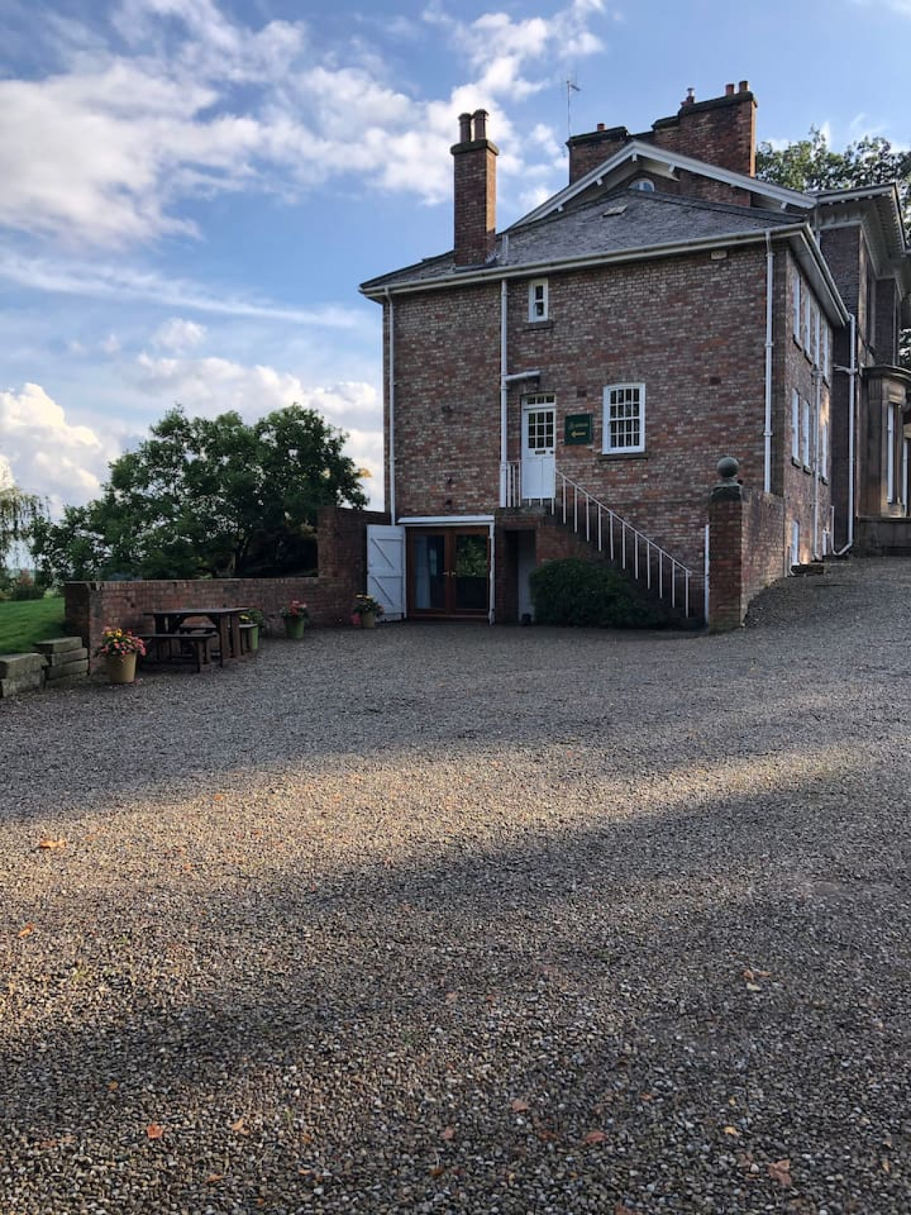 Historic Hall Wing nr York & Leeds + free Hot tub! in Church Lane - Property image 48 - VivreStays