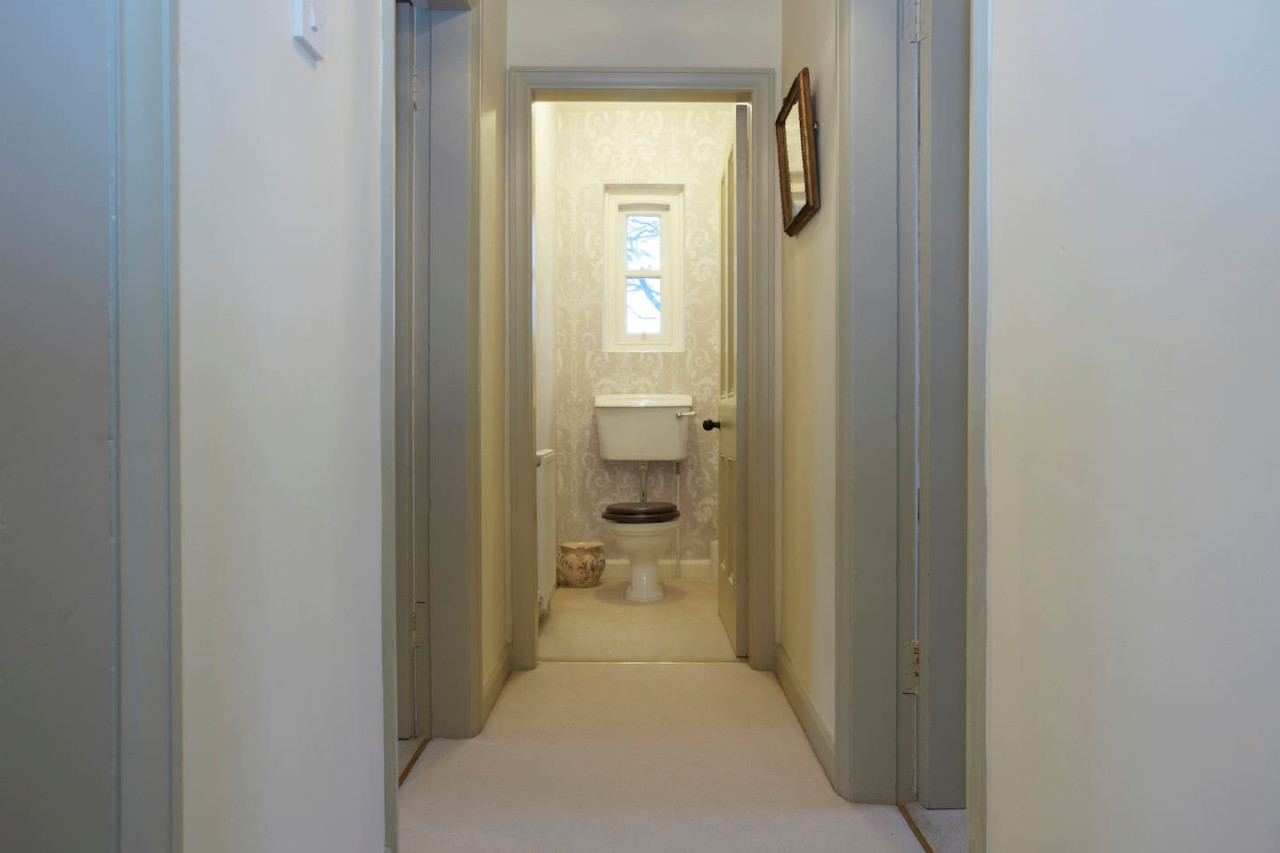 Historic Hall Wing nr York & Leeds + free Hot tub! in Church Lane - Property image 24 - VivreStays