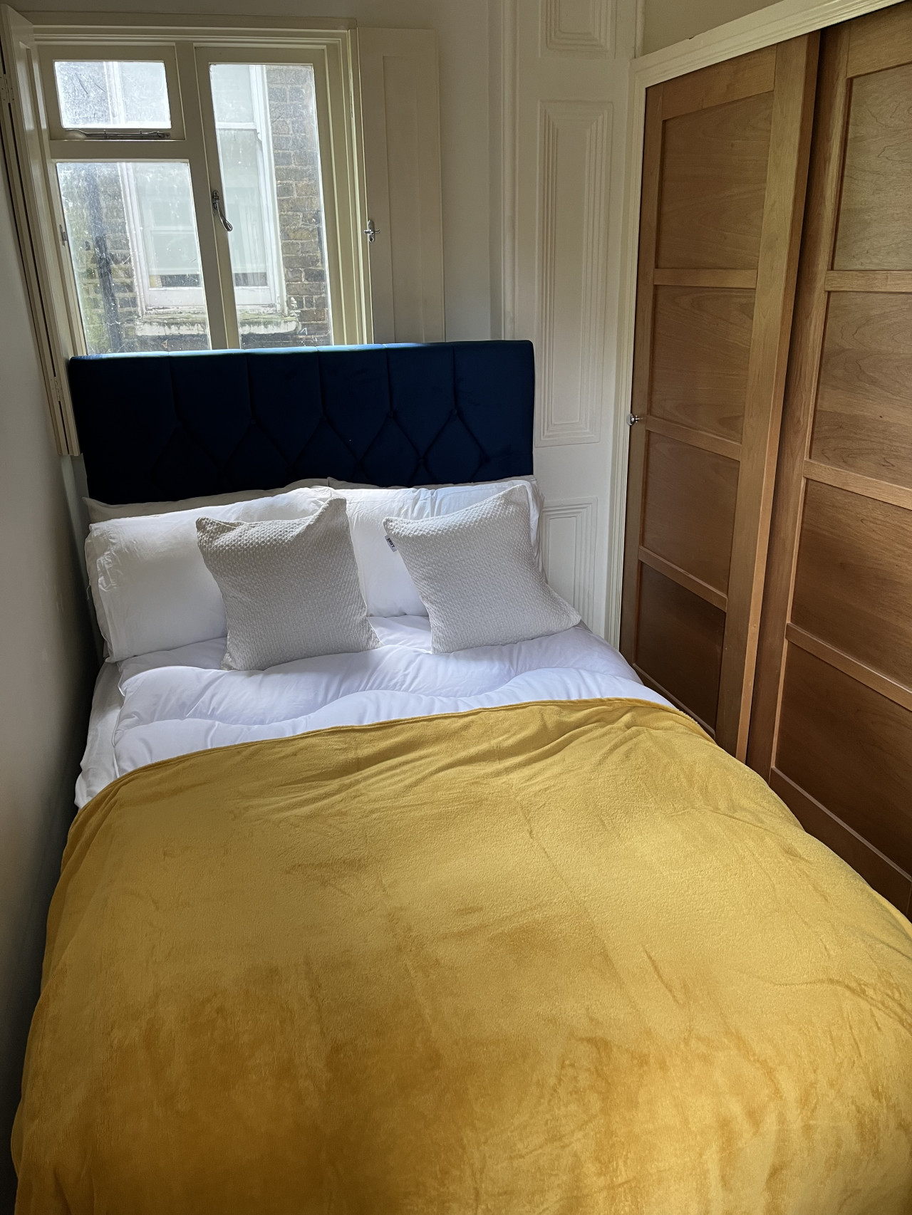 Awesome 3 bedroom Notting Hill very central with a balcony in 33 Clanricarde Gardens 1st Floor Flat - Property image 32 - VivreStays