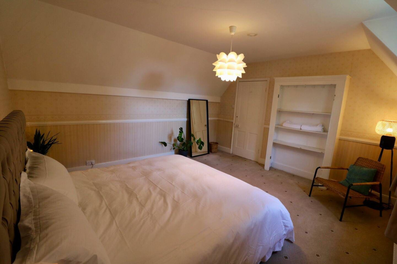 Garden view top-floor room