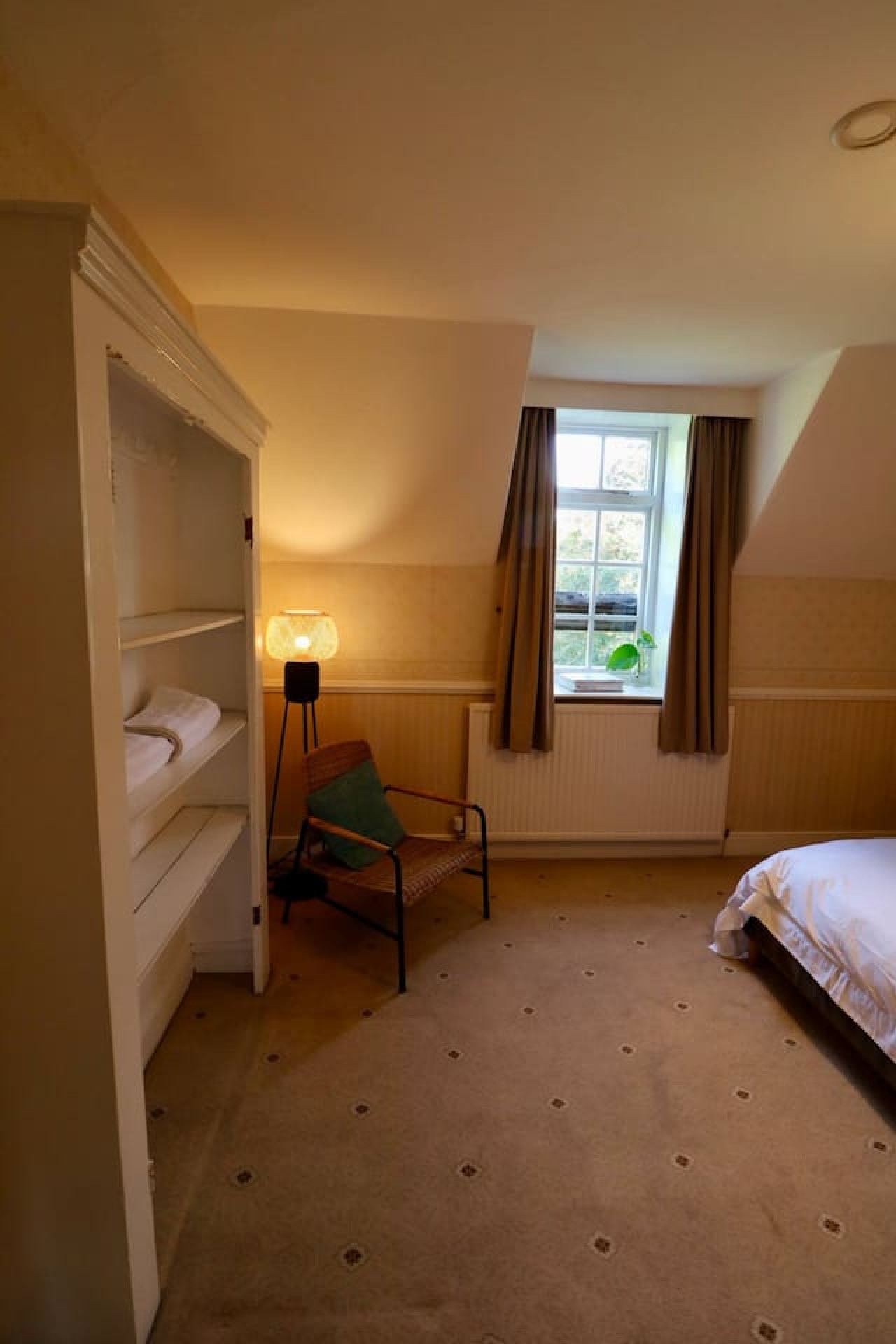 Garden view top-floor room
