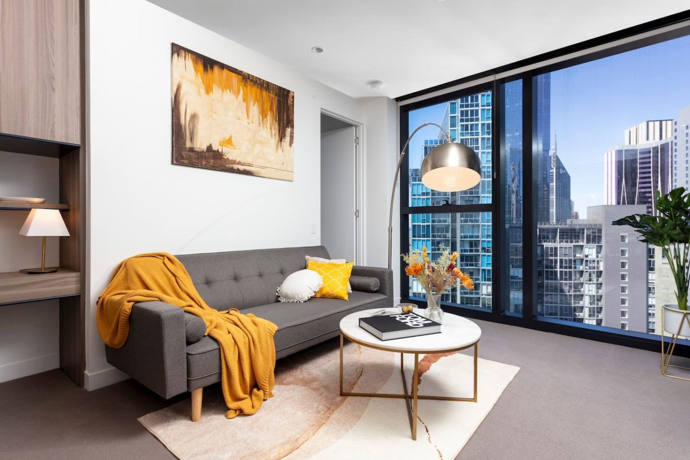 Unique Indoor Balcony Spacious Retreat, Carlton
