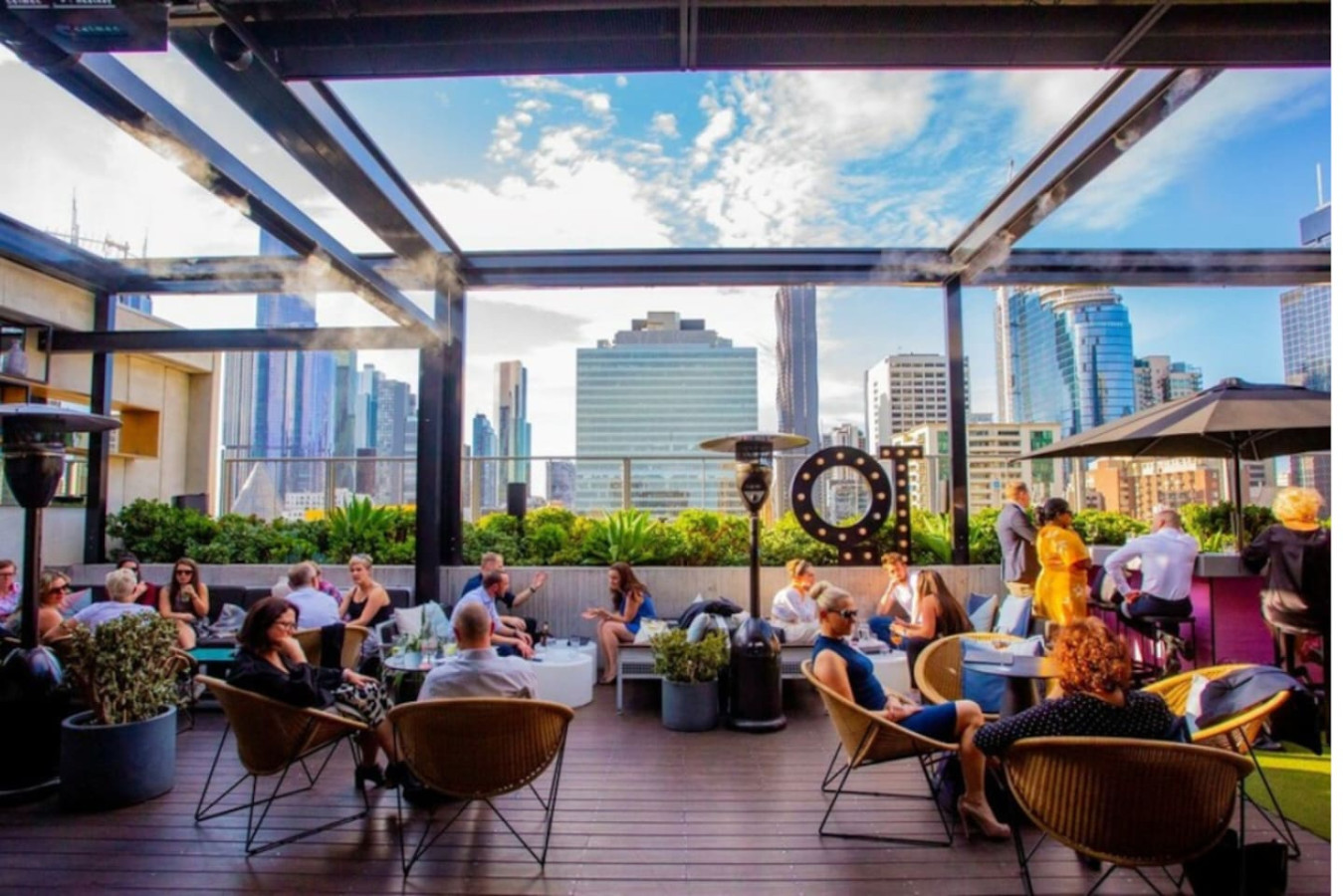 QT Melbourne Rooftop Bar