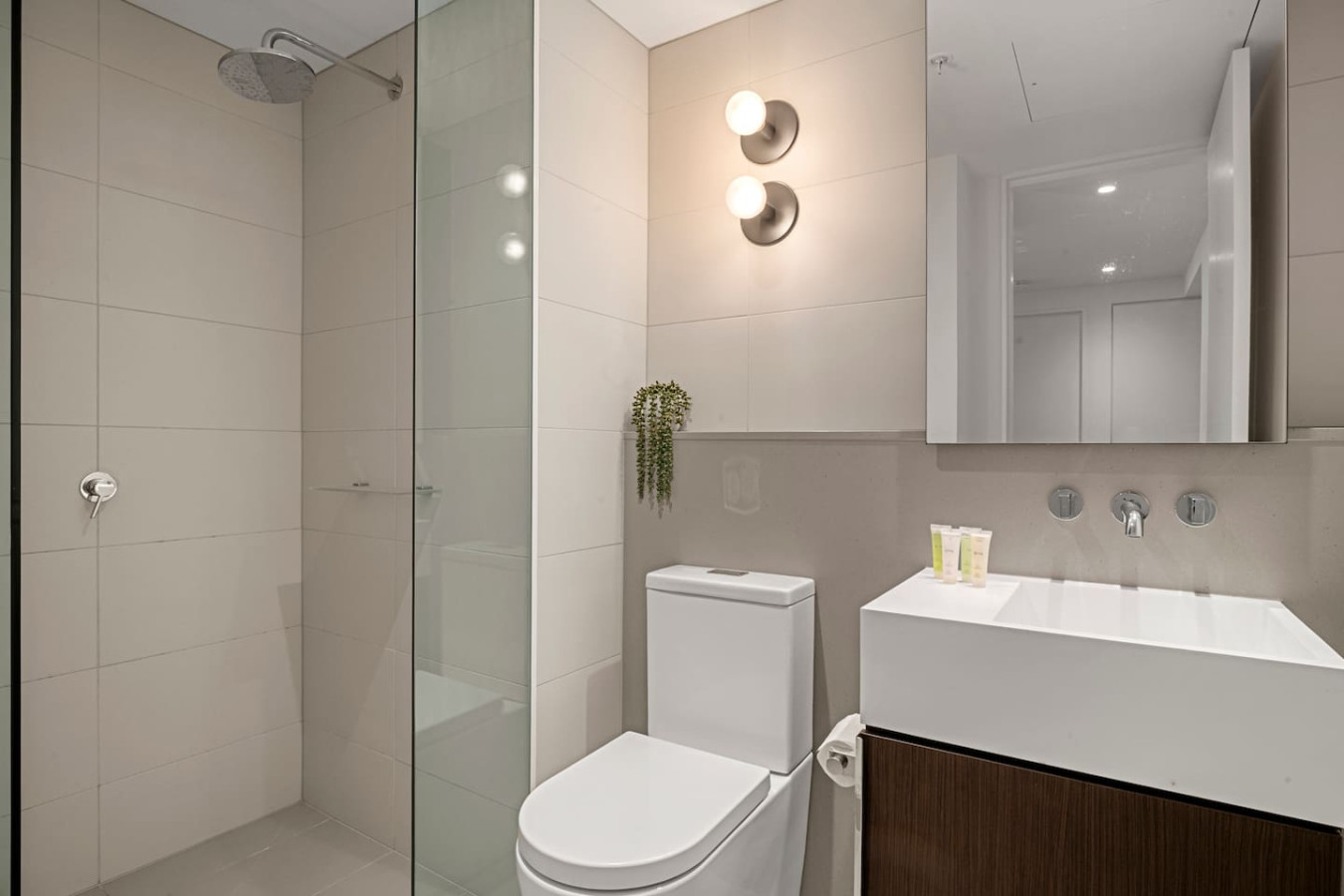 Level 50 Panoramic Central CBD Views, A'Beckett St