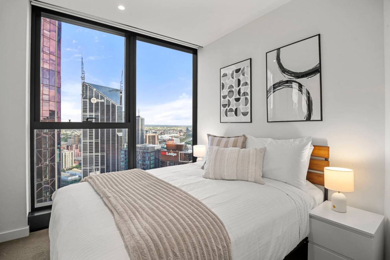 Level 50 Panoramic Central CBD Views, A'Beckett St