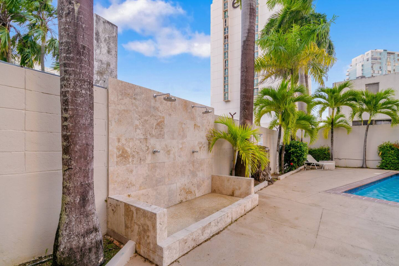 View of the ocean from the balcony of a vacation rental property in Puerto Rico (balcony 3) — OceanSide - Pool Balcony, Isla 