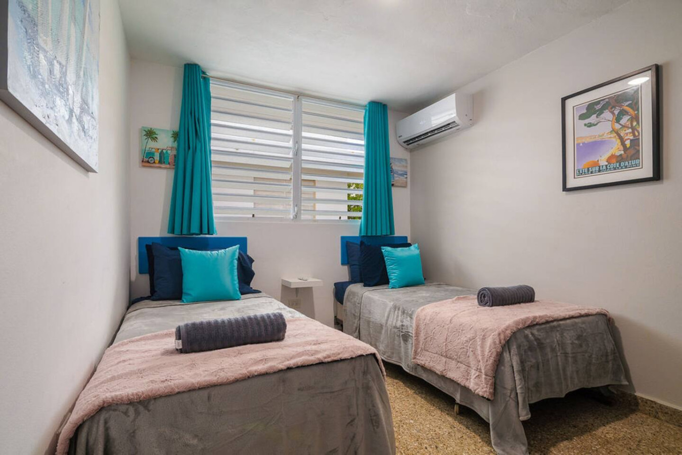 Two twin beds in a bedroom — Walking to the Beach 3 bedroom House Next to Ocean, Luquillo