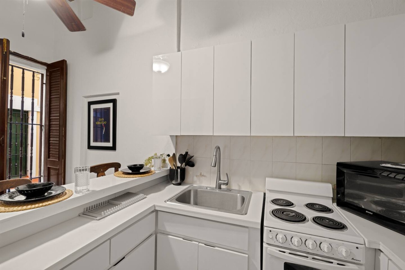 Kitchen with a sink and a refrigerator — 3B Imperial, Old San Juan