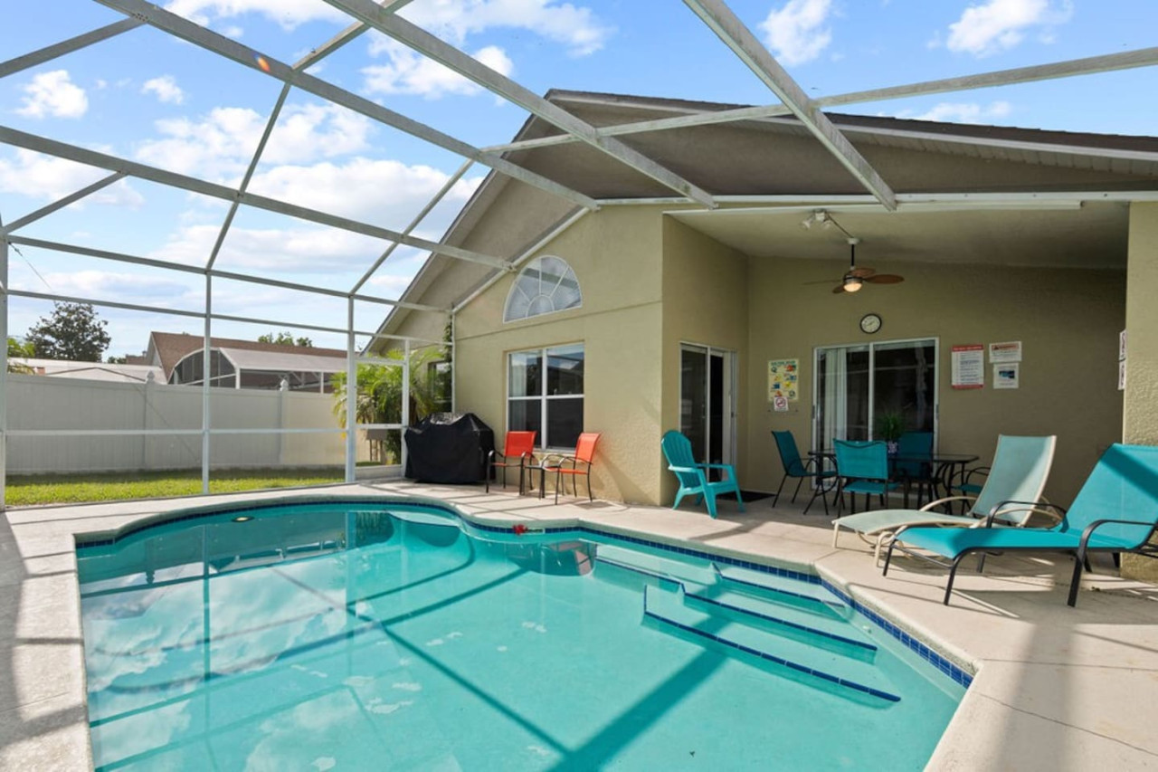 Spacious Family Villa w/ Private Pool Near Disney