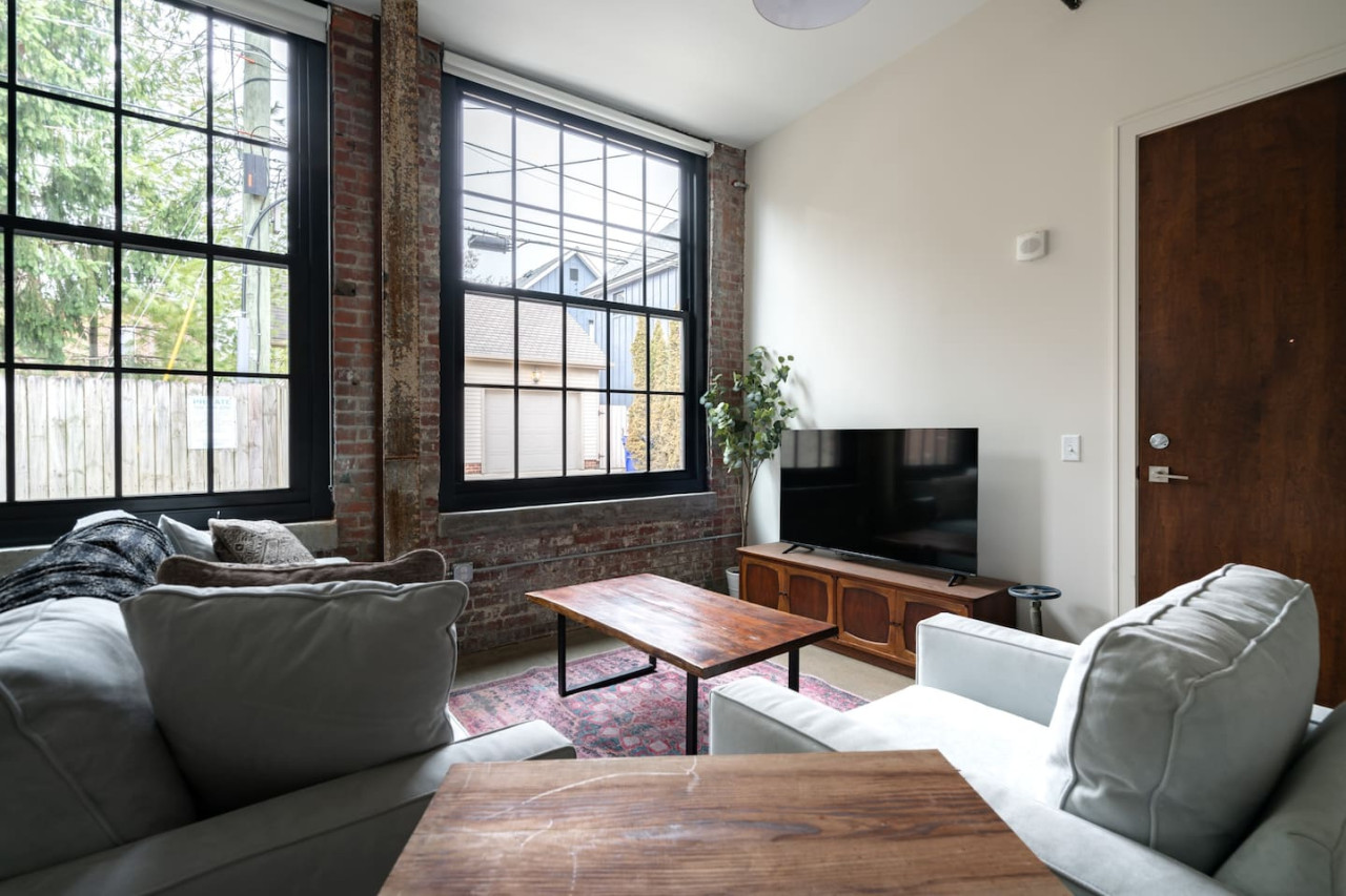 AUBERGE LOFTMAN 別注 Metis Travaille Lusso | terra legno