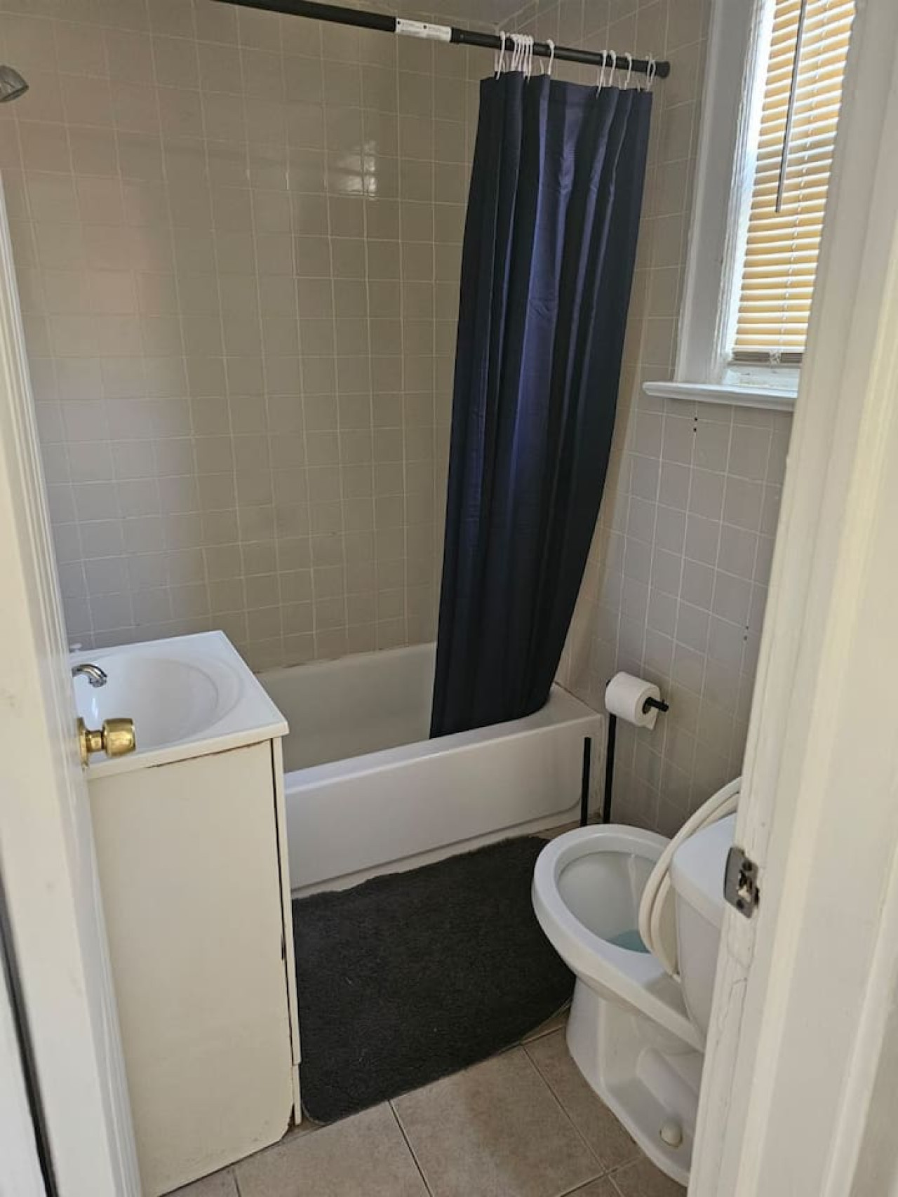 Private apartment with 1 bedroom and 1 bathroom
