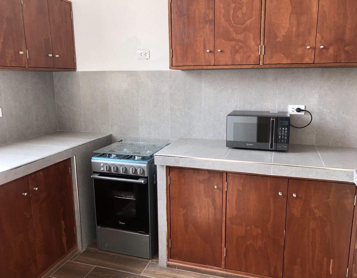 Private 1 bedroom and 1 bathroom apartment with private entrance and private terrace and free Wi-Fi