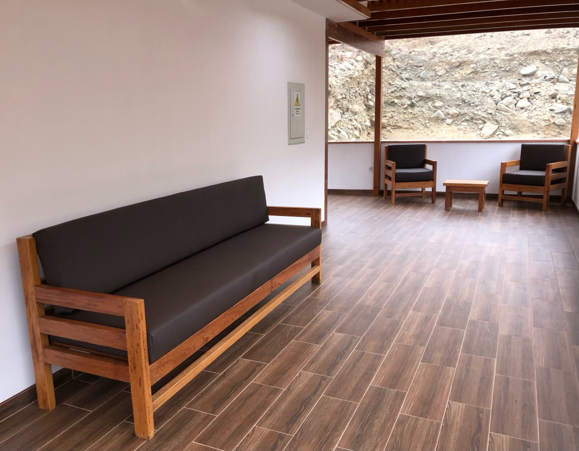 Private 1 bedroom and 1 bathroom apartment with private entrance and private terrace and free Wi-Fi