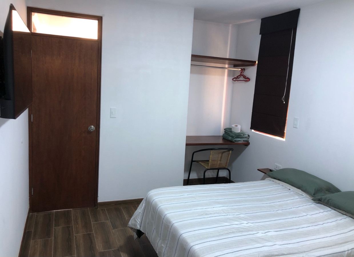 Private 1 bedroom and 1 bathroom apartment with private entrance and private terrace and free Wi-Fi