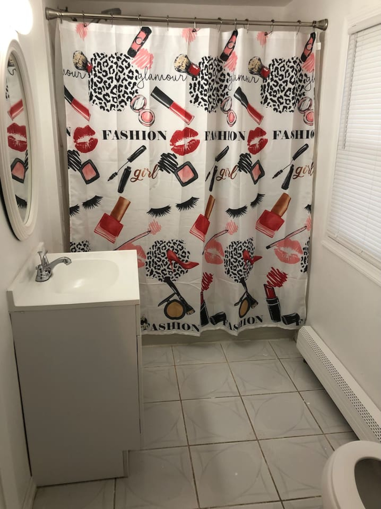 Private 3 bedroom and 1 bathroom house, direct NYC Manhattan train a 15 minute walk away