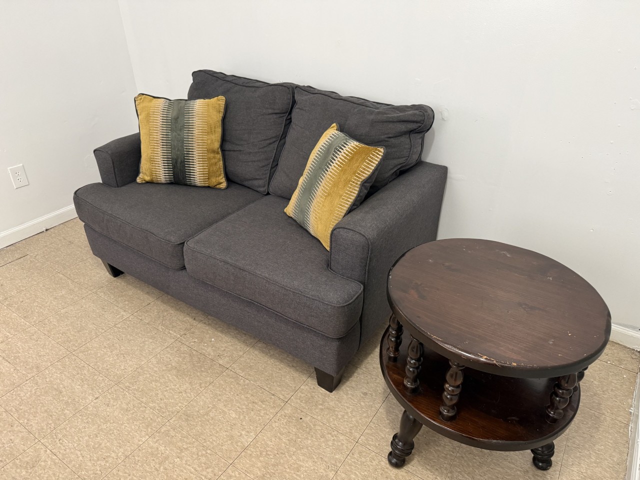 Large and private 3 bedroom and 2 bathroom apartment, separate street entrance