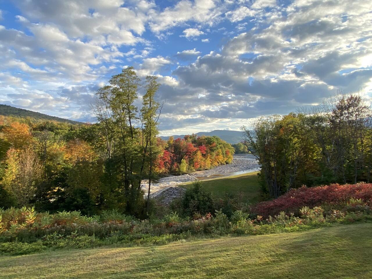 White Mnt 1br: Ac, Pool, Hot Tub, Views, Foliage - New Hampshire (State)