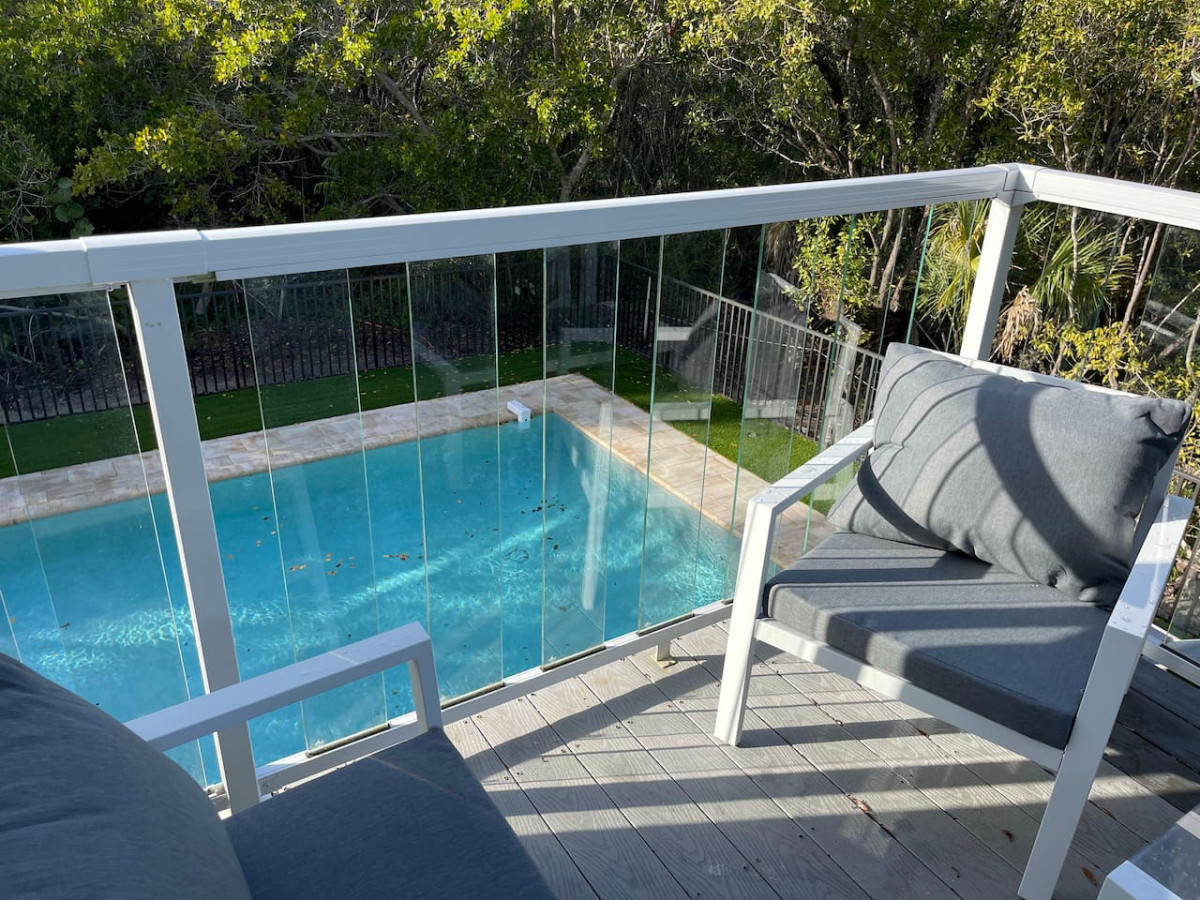 Heated Pool And Short Walk To The Beach - Beautiful Nature Haven - Fort Myers Beach, FL
