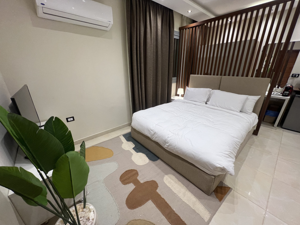 Cozy Studio Smart Living Stay in October – By Kemetland