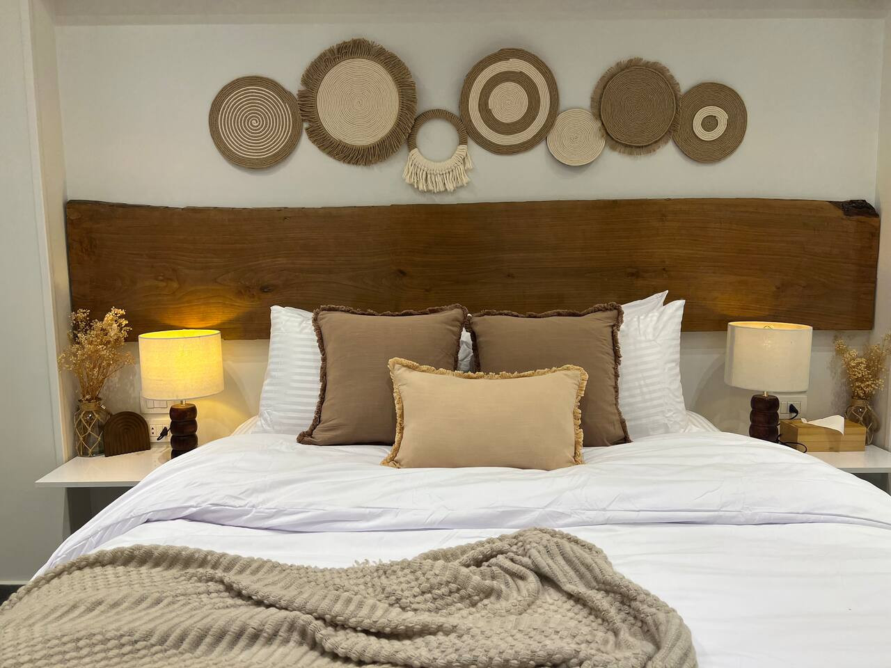 Boho 1BR w/ Private Roof By Kemetland
