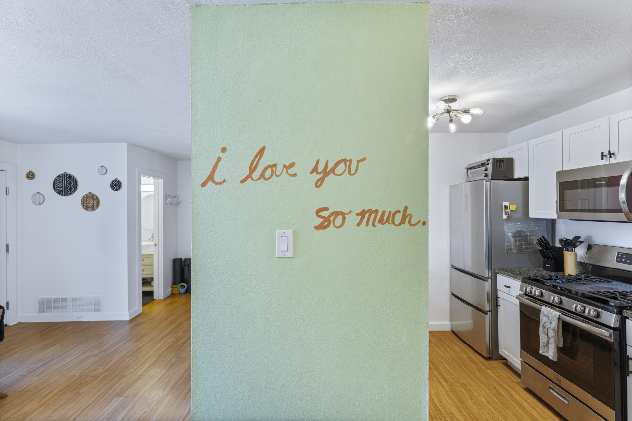 Upgraded Cozy Condo Near Dtown Atx w/ Home Theater, Free Parking 4