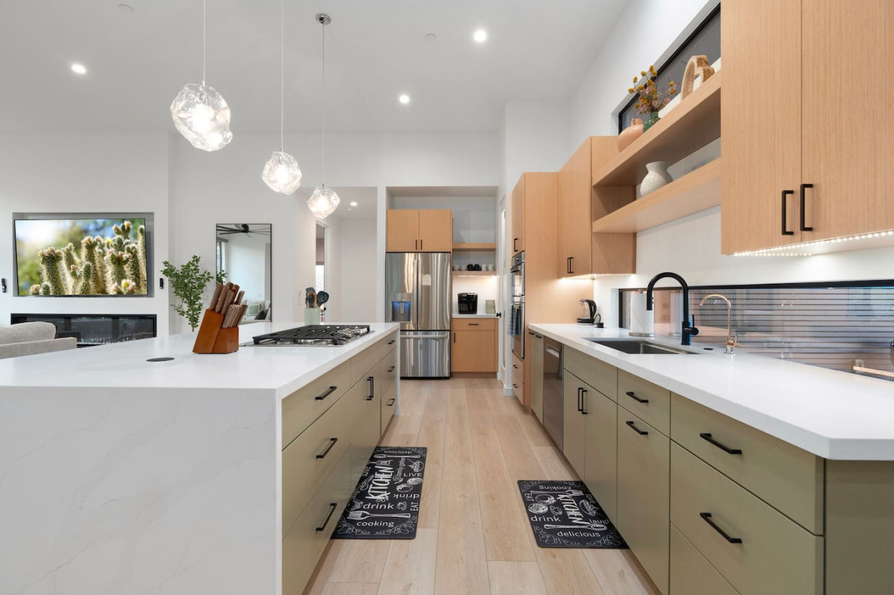 Sedona Luxury Mountain Views, HotTub, Rooftop Deck