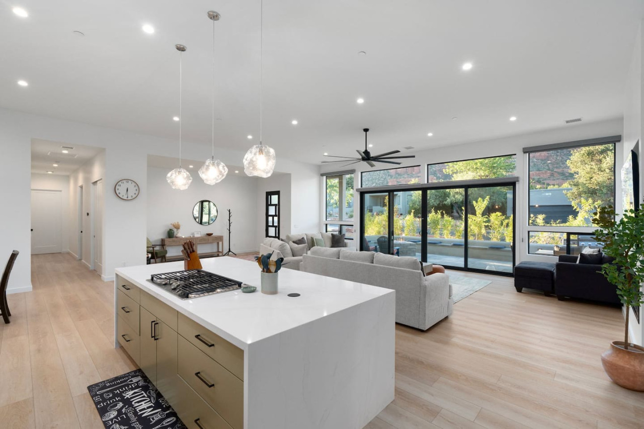 Sedona Luxury Mountain Views, HotTub, Rooftop Deck