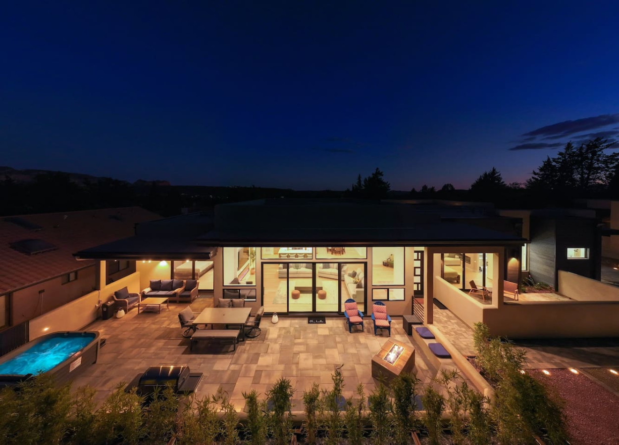 Sedona Luxury Mountain Views, HotTub, Rooftop Deck